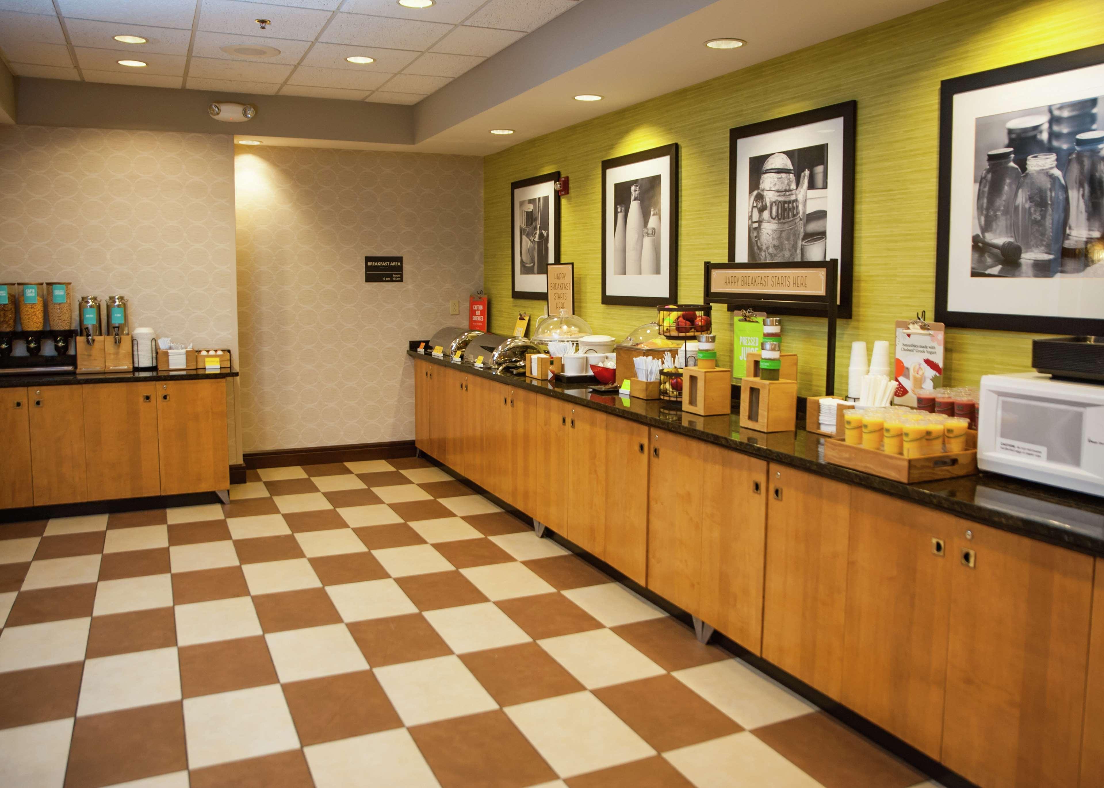 Hampton Inn Norfolk Exterior foto