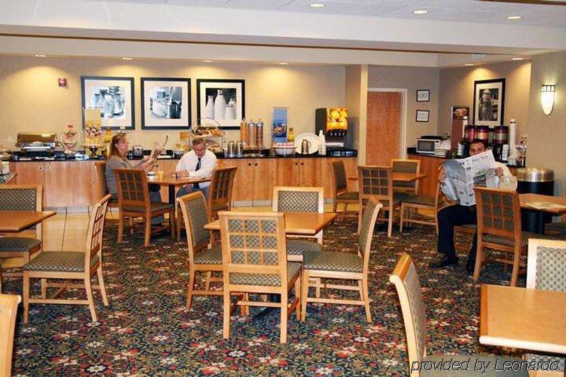 Hampton Inn Norfolk Restaurant foto