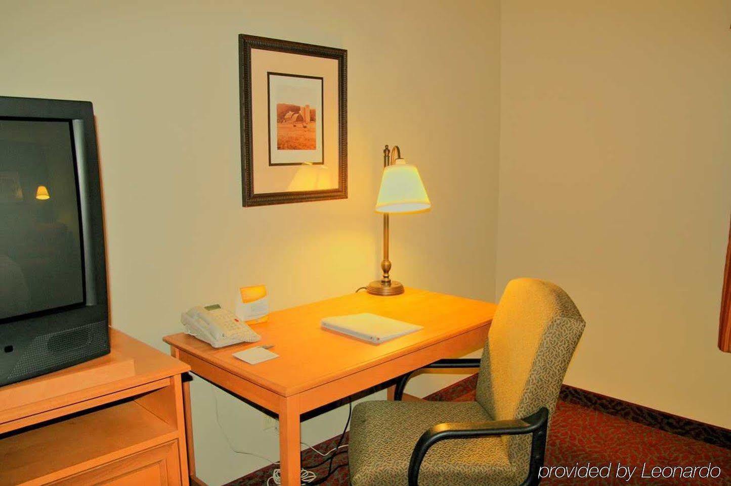Hampton Inn Norfolk Exterior foto